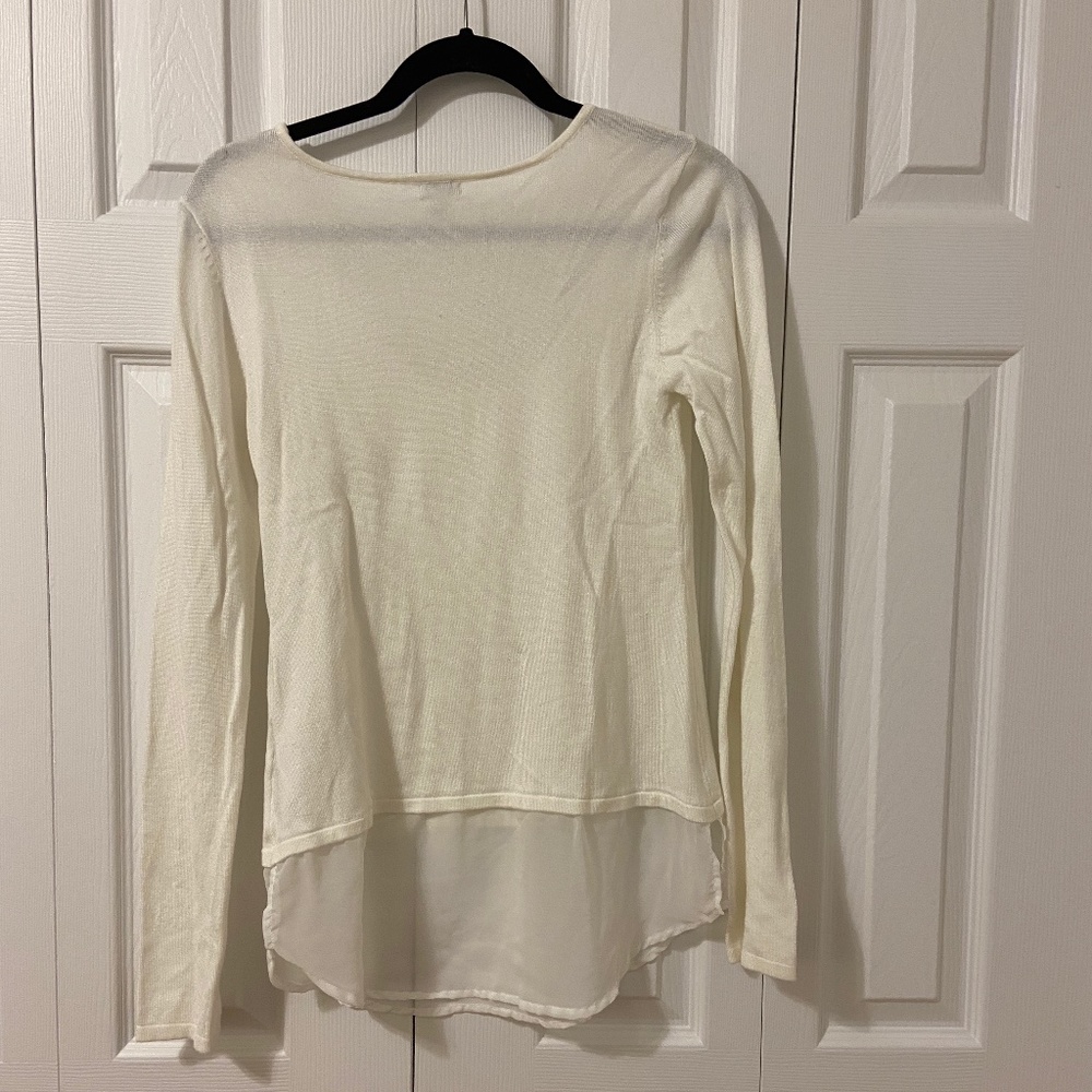 Guess Pullover Sweater with Chiffon Trim size Medium - Picture 4 of 10